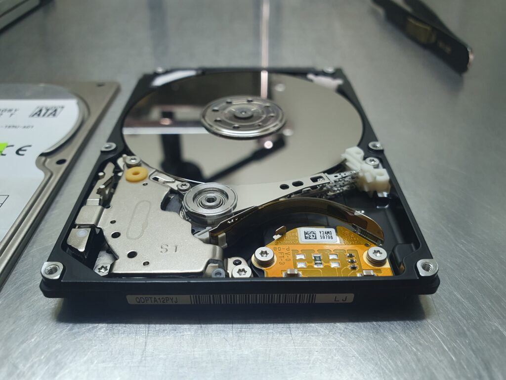 HDD 헤더 호환성 및 교체 절차